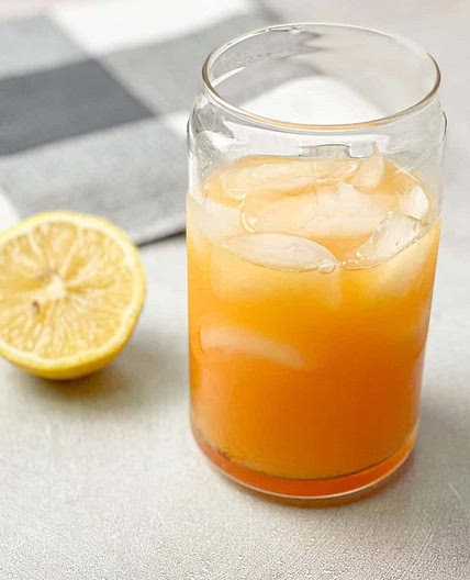 4 Ingredient Homemade Electrolyte Drink (Hydrating)