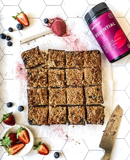Super Berry Crumble Bars