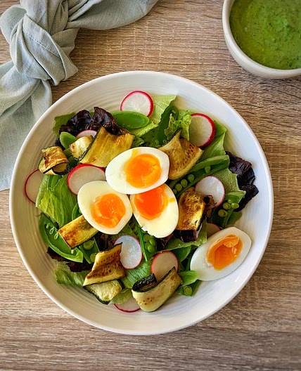 Green Salad with Goddess Dressing