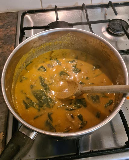 PEANUT BUTTER, MUSHROOM, SPINACH AND TOMATO STEW