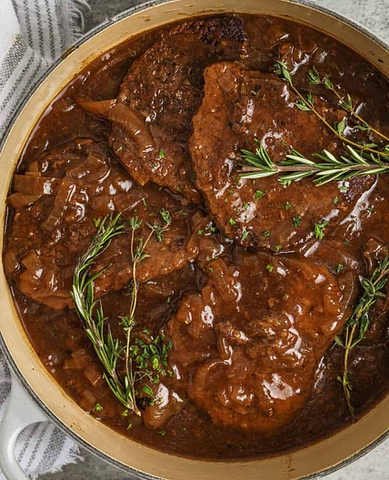Cube Steaks with Balsamic Onion Gravy