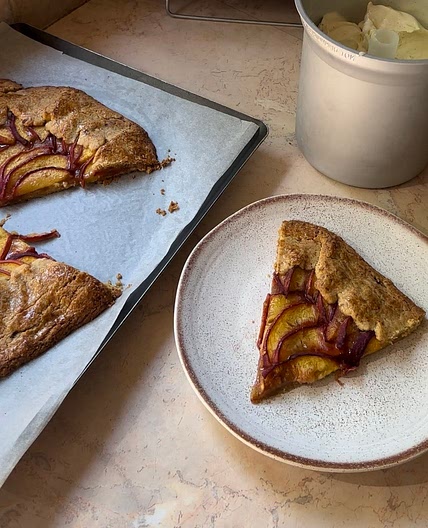 Peach galette 🍑