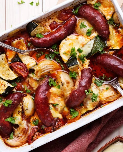 Oven-baked sausage with veggies