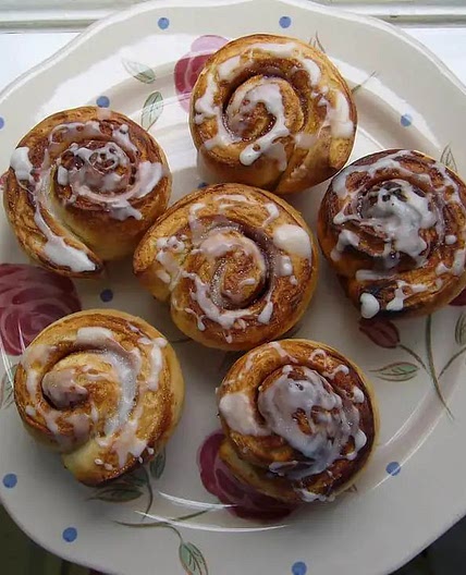 Easy Bisquick Cinnamon Rolls - Life with Susan