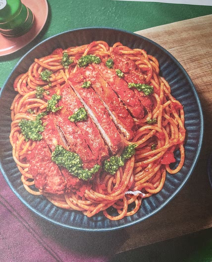 Ultimate crispy chicken parmigiana (35-40mins)
