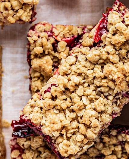 Raspberry and Peach Crumble Bars Recipe by @peachypalate