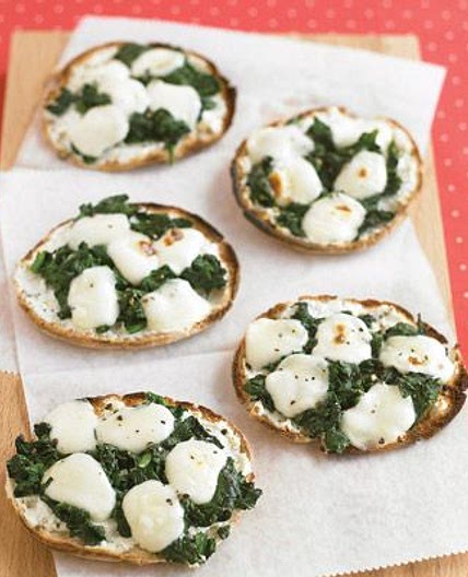 Mini Spinach-and-Cheese Pizzas