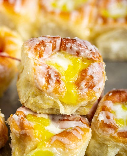 Lemon Curd Filled Hawaiian Rolls