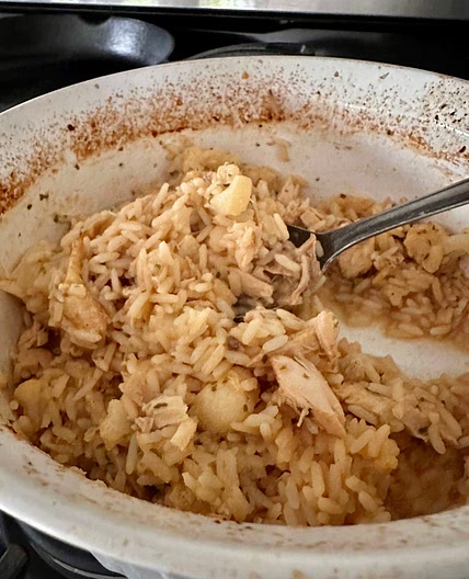 Cheesy garlic butter rice (dump meal)