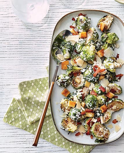 Recette de salade César de choux de Bruxelles rôtis | Coup de Po
