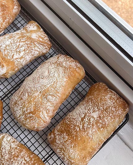 The easiest and most delicious no knead Ciabatta bread recipe! M