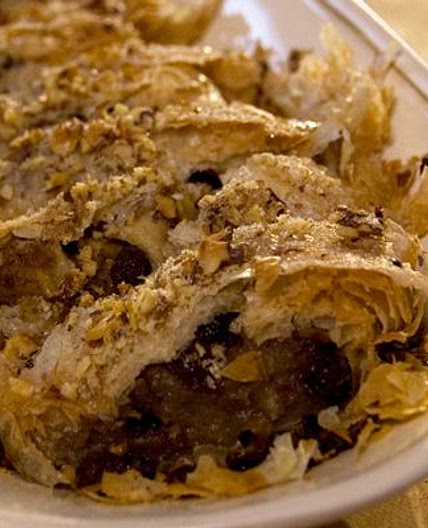 Christmas Apple Strudel