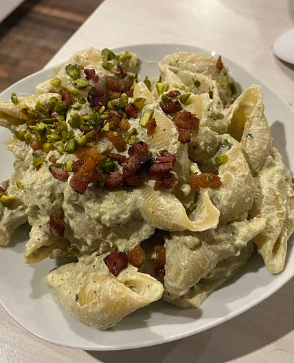Pasta Ricotta-Speck-pistachios 