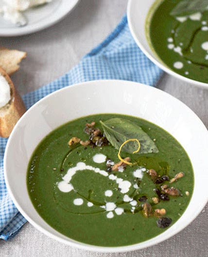 Broccoli Soup with Spinach and Mint