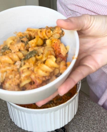 Creamy sausage & tomato dump & bake pasta