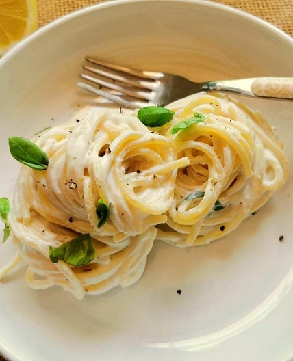 Spaghetti al limone with ricotta and basil