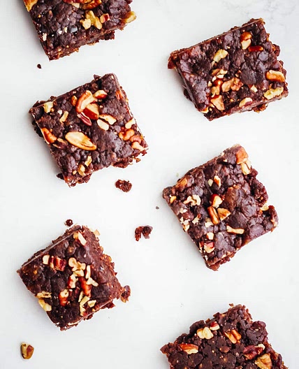Peanut Butter Date Bars