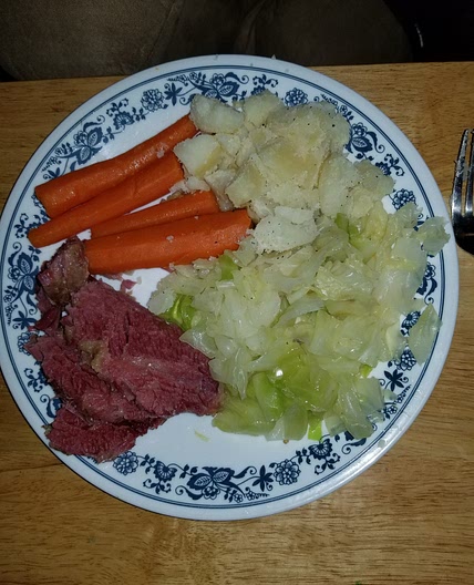 Corned Beef and Cabbage Dinner (slow cooker)