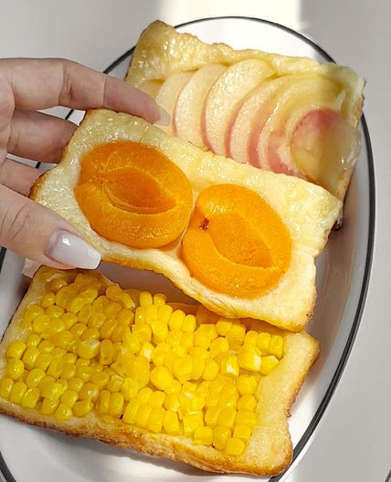Upside down puff pastries