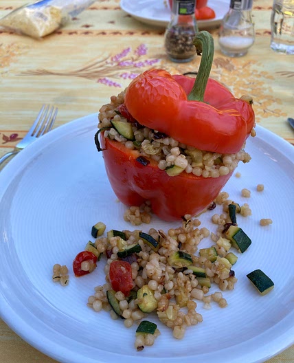 Filled bell pepper