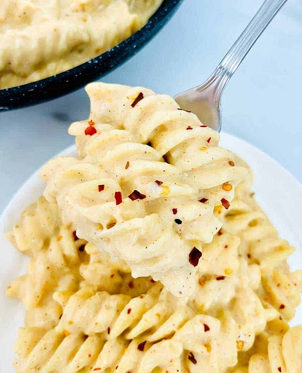 Super-Easy Creamy Pasta with Cheese