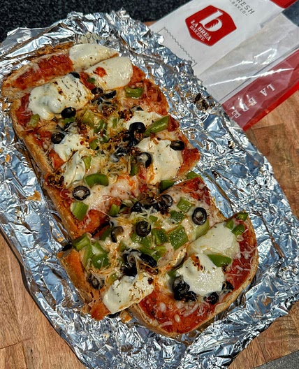 Grilled pizza
