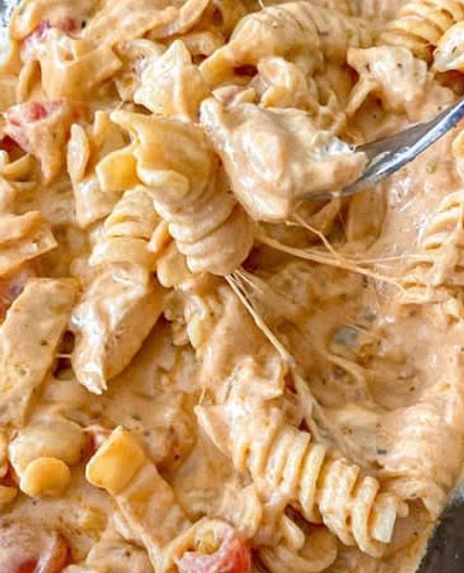 creamy chicken pasta with tomato sauce