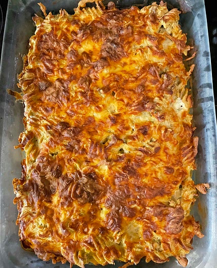 Pesto salmon casserole
