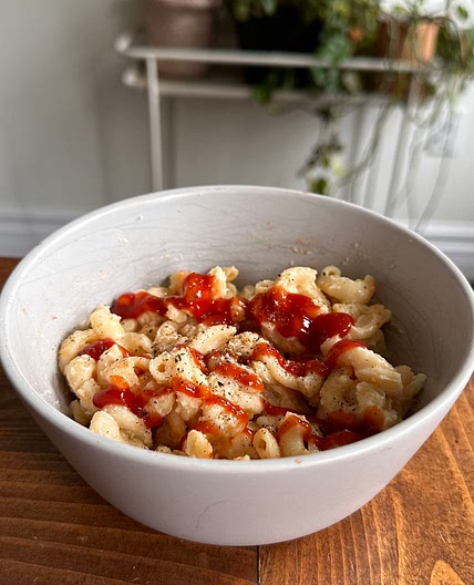 White cheddar mac n cheese (IP)