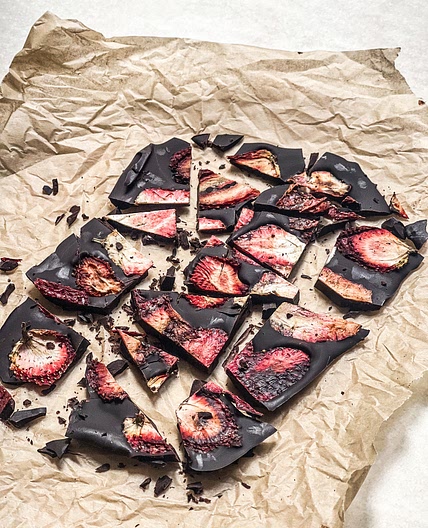 Rosella & Strawberry Dark Chocolate Bark