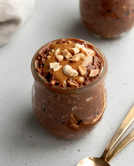 Protein-Packed Chocolate Peanut Butter Overnight Oats