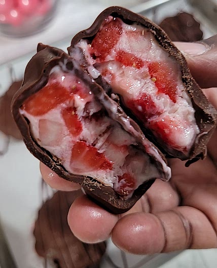 Tiktok viral Strawberry Clusters