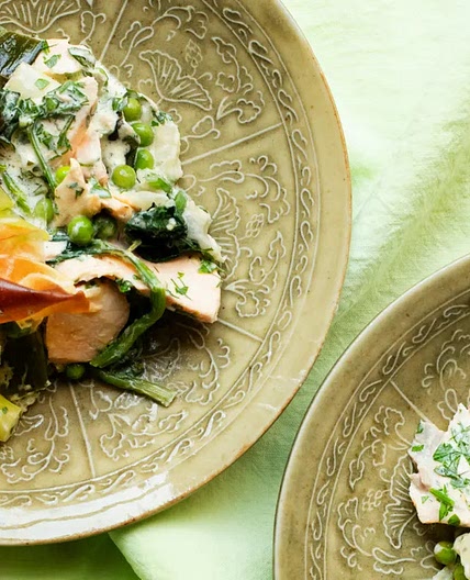 Salmon and spinach pie