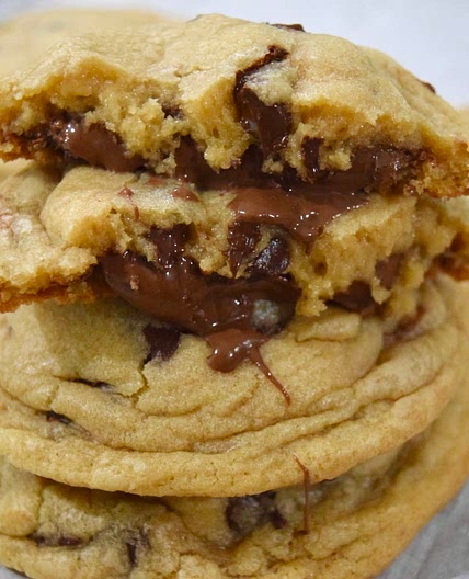 Nutella Stuffed Cookies