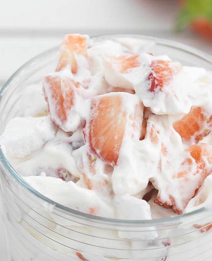Traditional Eton mess