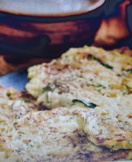 Zucchini fritters with Tzatziki