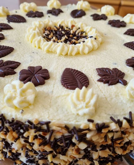 Mohn-Preiselbeer-Torte