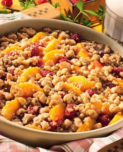 Peach rapsberry cobbler