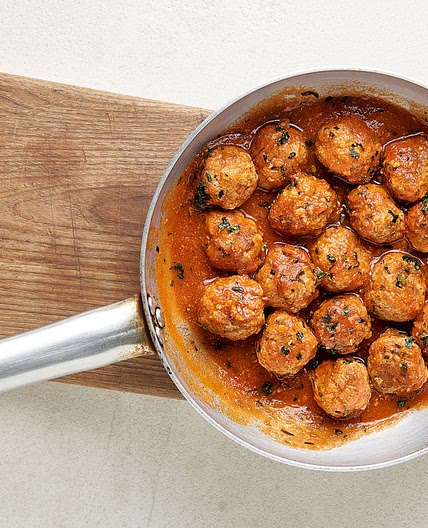 Meatballs with tomato sauce