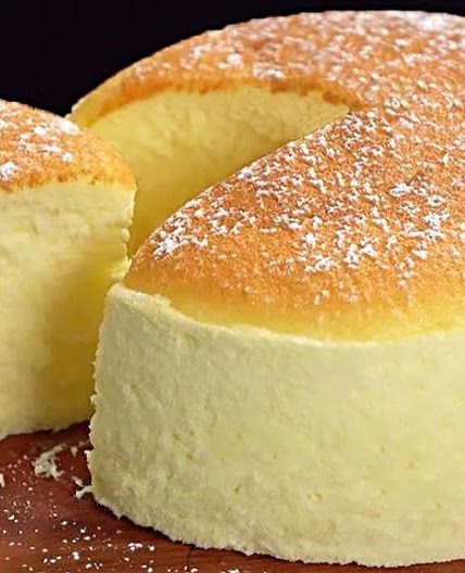 Yogurt sponge cake: the fluffy and mouthwatering dessert