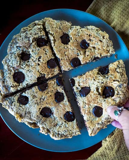 Giant vegan frying pan cookie