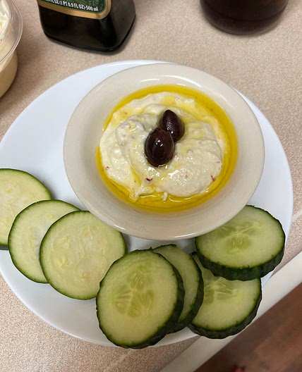 Garlicky spicy feta dip 