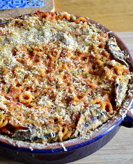 Baked anelletti pasta with aubergine and mozzarella