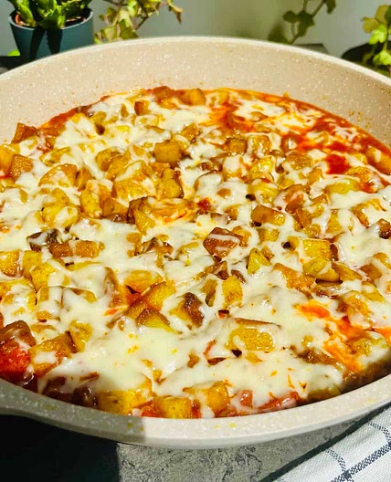 Bolognese Potatoes with Cheese