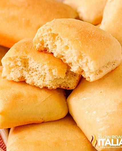 Texas Roadhouse Rolls Copycat Recipe with Video