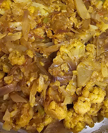 Curried Cauliflower with onions and garlic