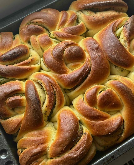 Soft Garlic Butter Twisted Buns