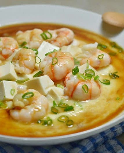 Steamed egg with tofu and prawn 