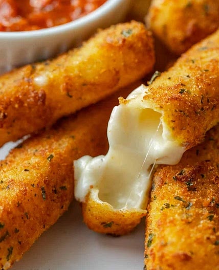 Dillicious Mozzarella Sticks