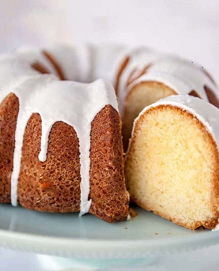 D'licious Vanilla Cake